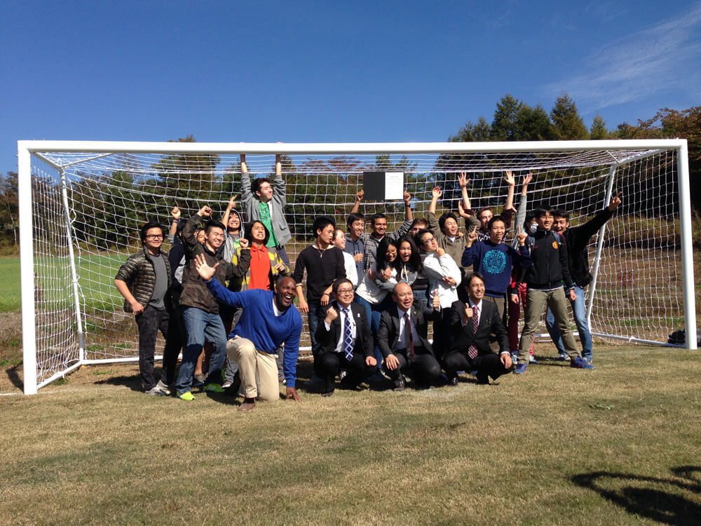 We received a donation of football (soccer) goals from the Aeon Corporation. We are so grateful for the generosity of many companies and individuals. A small group of students participated in the ceremony.