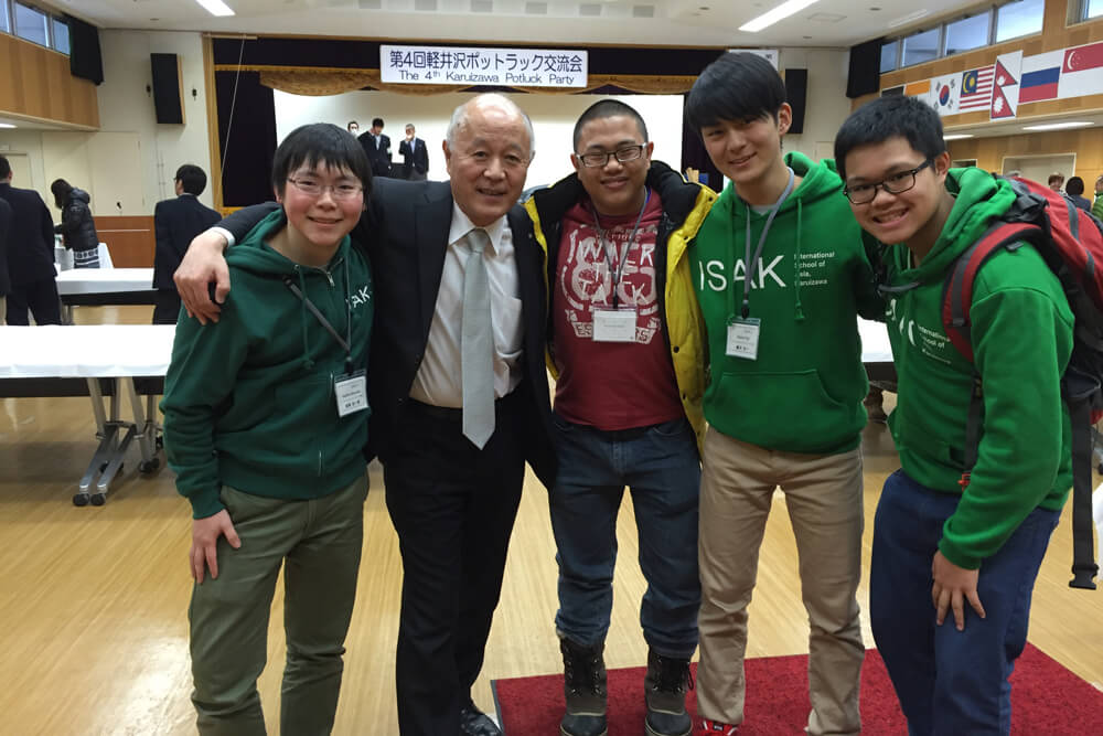 ISAK-Students-and-Karuizawa-Mayor