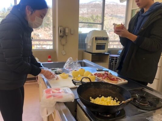 UWC ISAK Japan students cooking to upcycle food